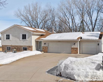 16510 Lake Ridge Drive, Maple Grove
