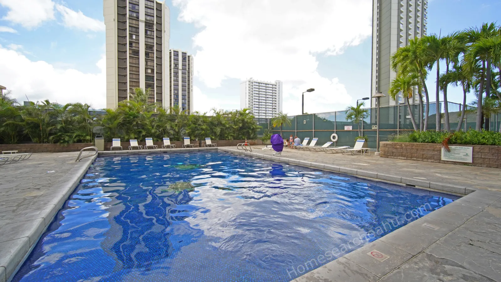 Waikiki Sunset Pool