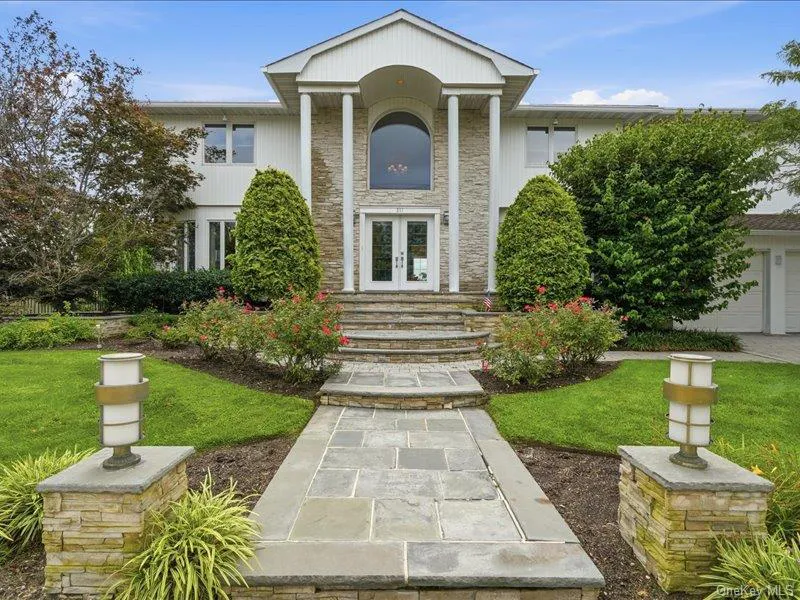 Exterior of 211 Whitewood Drive, Massapequa Park, NY 11762