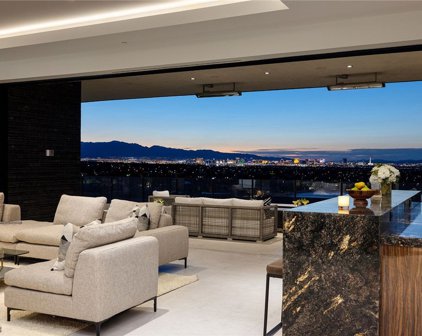 509 Dragon Gate Court, Henderson