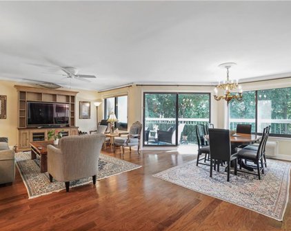 500 High Point Drive Unit #212, Hartsdale