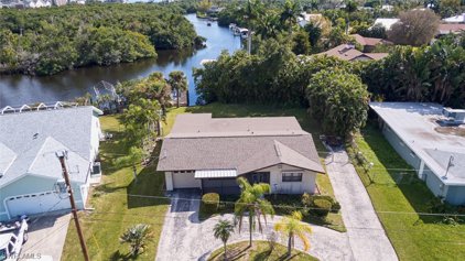 457 Grenier Drive, North Fort Myers