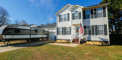 836 Saint Andrews  Place, Concord