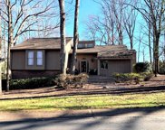8 Honeysuckle  Woods, Lake Wylie image
