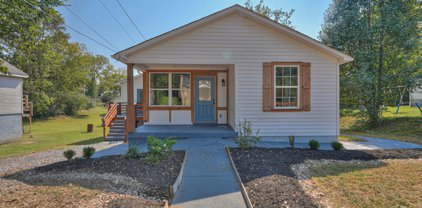 114 Brooks Aly, Clarksville