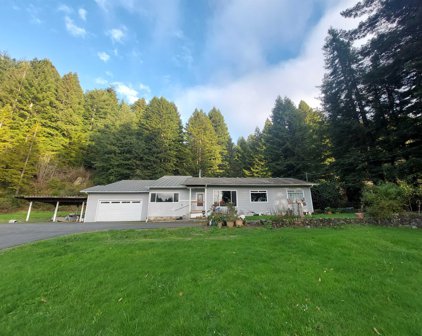 4981 Kings Valley, Crescent City