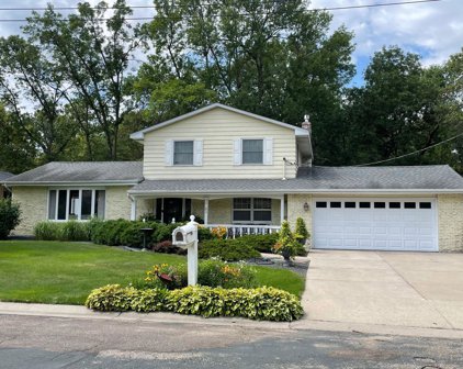 2163 Mississippi Circle, New Brighton