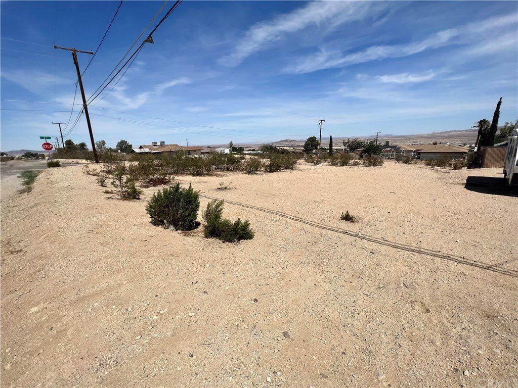 J Street, Barstow, 92311 MLS CV22161956 Barstow