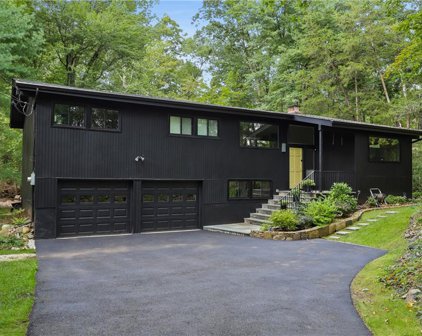 47 Lakeview Avenue W, Cortlandt Manor