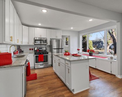 325 1st Street NE, Osseo