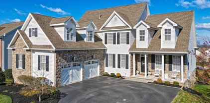 1256 Laurel Oak Ln, York