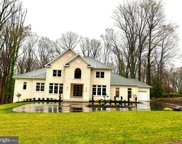 6908 Cherry Ln, Annandale image
