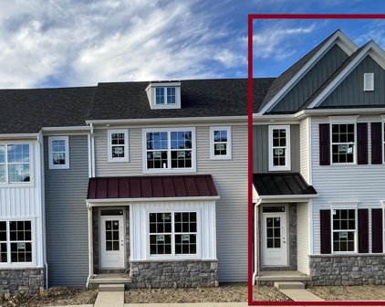 2459 Artesian Way Unit #18, Lancaster