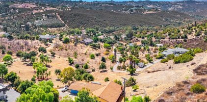 2051 Willow Glen Road, Fallbrook