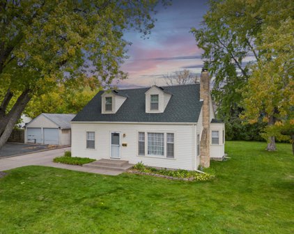 221 40th Avenue NE, Columbia Heights