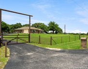 217 Tipperary Ln, Floresville image