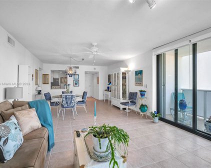 3625 N Country Club Dr Unit #1109, Aventura