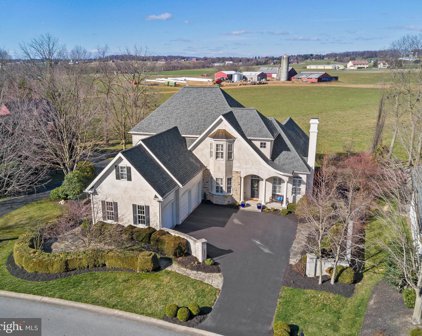 732 Goose Neck Dr, Lititz
