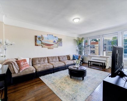 31 W Pondfield Road Unit #68, Bronxville
