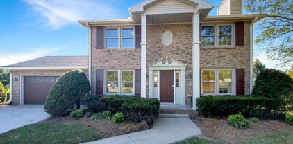 1918 Claymont Dr, Clarksville