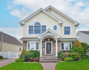 247 Royal Avenue, Mineola image