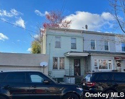 94-42 113th Street, Richmond Hill