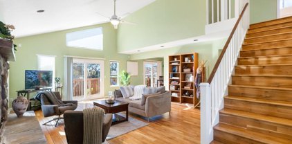 1858 Pound LN, Santa Cruz