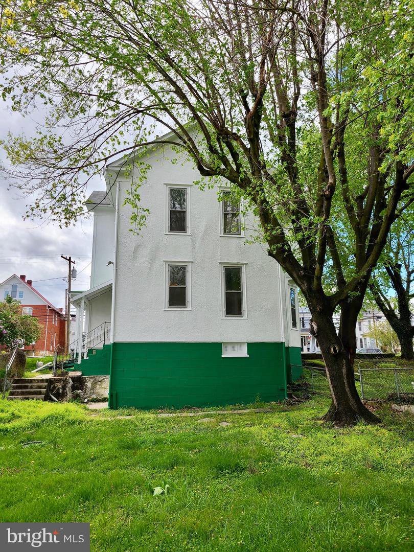 407 N Mildred Street, Charles Town, 25414