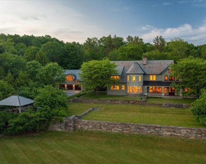 290 Hanover Center Road, Hanover