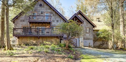 302 Lake Road, Beech Mountain