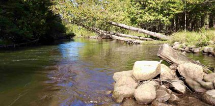 718 N Addis Road, Boyne City