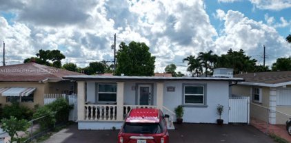 4525 E 8th Ct, Hialeah