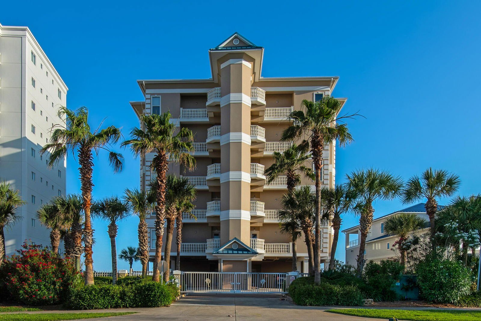 700 Gulf Shore Drive Unit 5W, Destin FL 32541, Property Listing