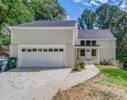 6122 Lakeshore Se Drive, Mableton image
