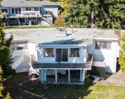1037 Bayview Place, Delta image