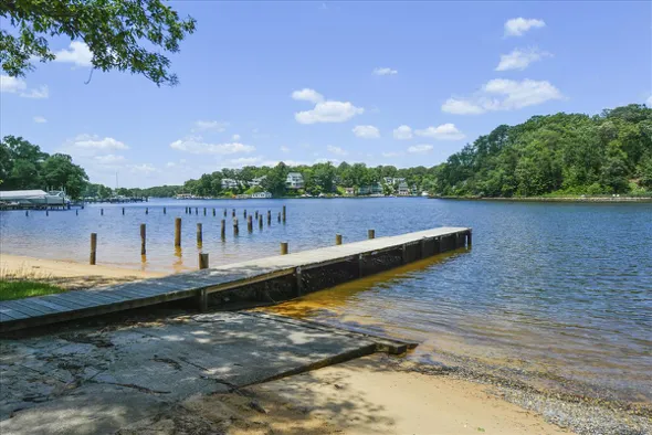 Sunrise Beach Crownsville MD community amenities boat ramp