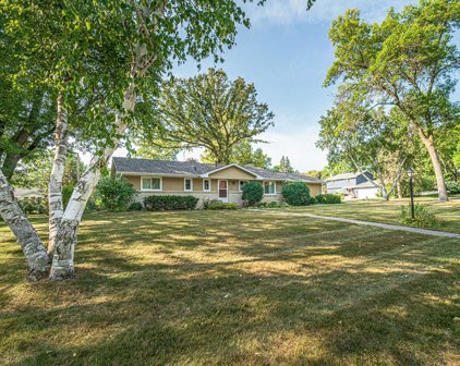 15113 Williston Lane, Minnetonka