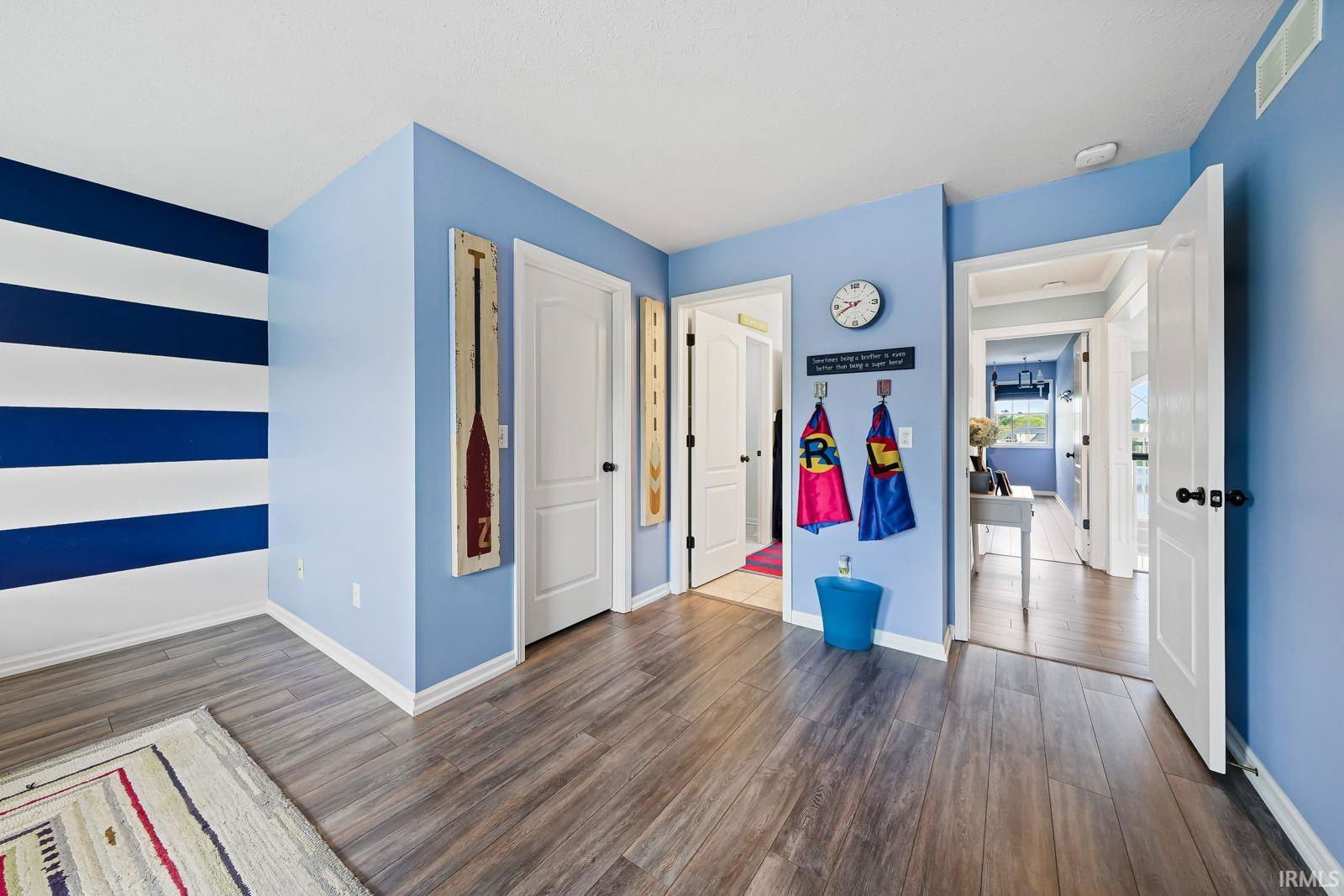 51195 Covington Shores Drive, Granger, 46530