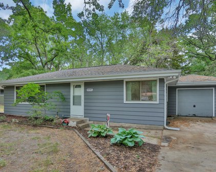8045 Sunnyside Road, Mounds View