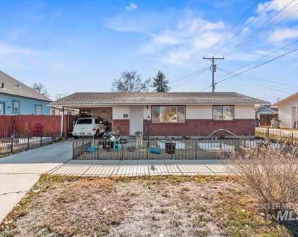 915 E Roosevelt Avenue, Nampa