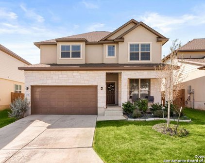 1518 Esser Crossing, New Braunfels
