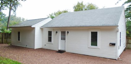 396 Riverside Avenue, Burlington