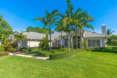 Evergreen Homes for Sale in Palm City