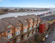 905 N HARBOUR DR Unit #28, Portland image