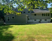 5 Woodedge Drive, Dix Hills image