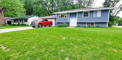 220 Aurora Lane, Circle Pines
