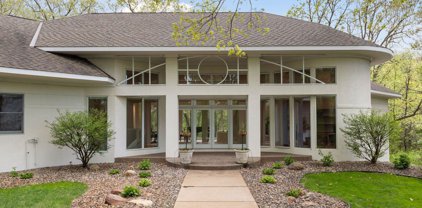 5 Brainard Way, North Oaks