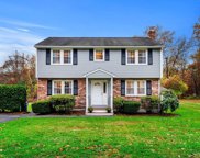 33 Upland Rd, Burlington image