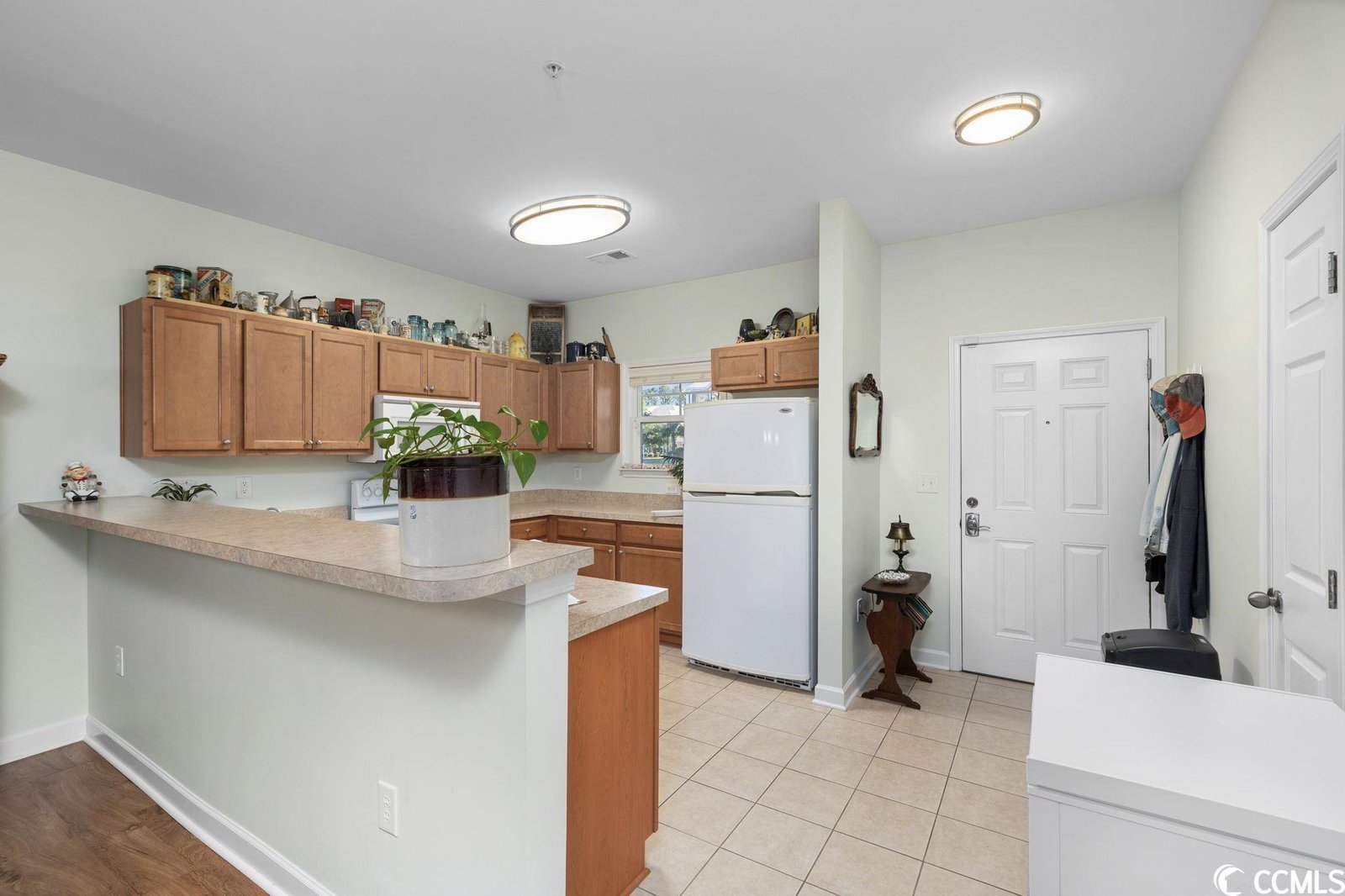 MLS 2308105 Willow Bend Barefoot NMB 6253 Catalina Dr. Unit 1113