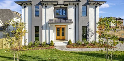 3916A Cross Creek Rd, Nashville